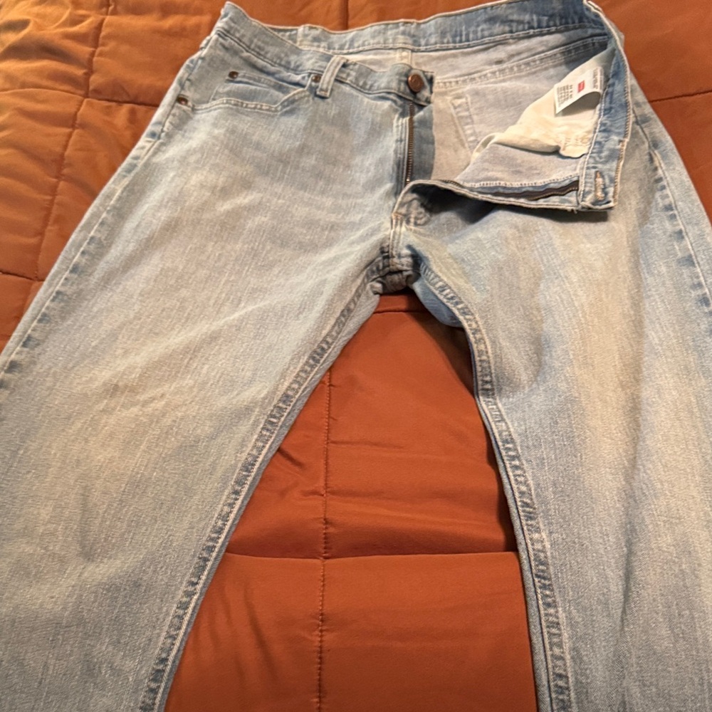 Wrangler Men's Denim Jeans in Light Blue